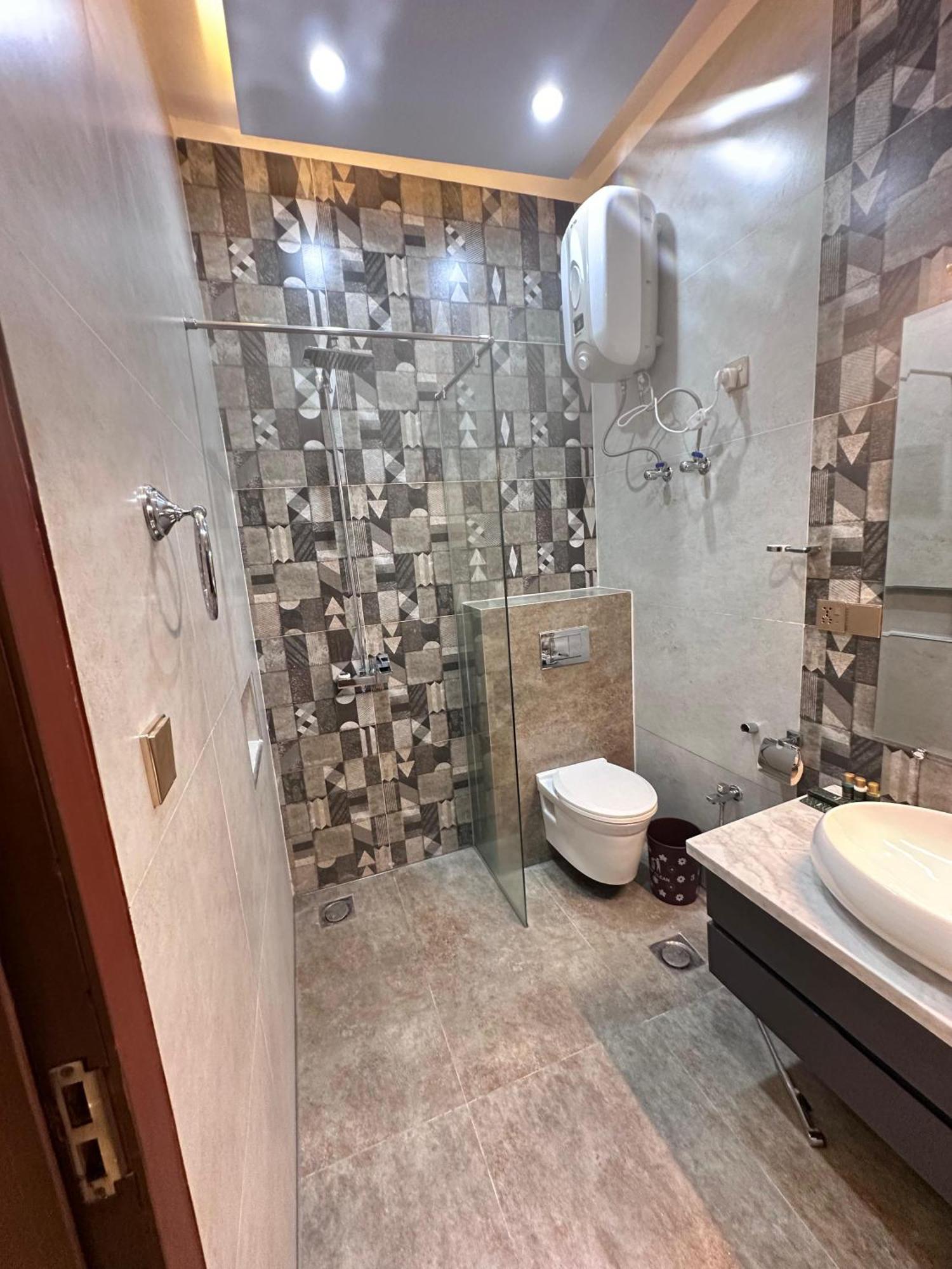 Pavilion Suites - Premium Aparthotel In Bahria Town Rawalpindi Exterior foto