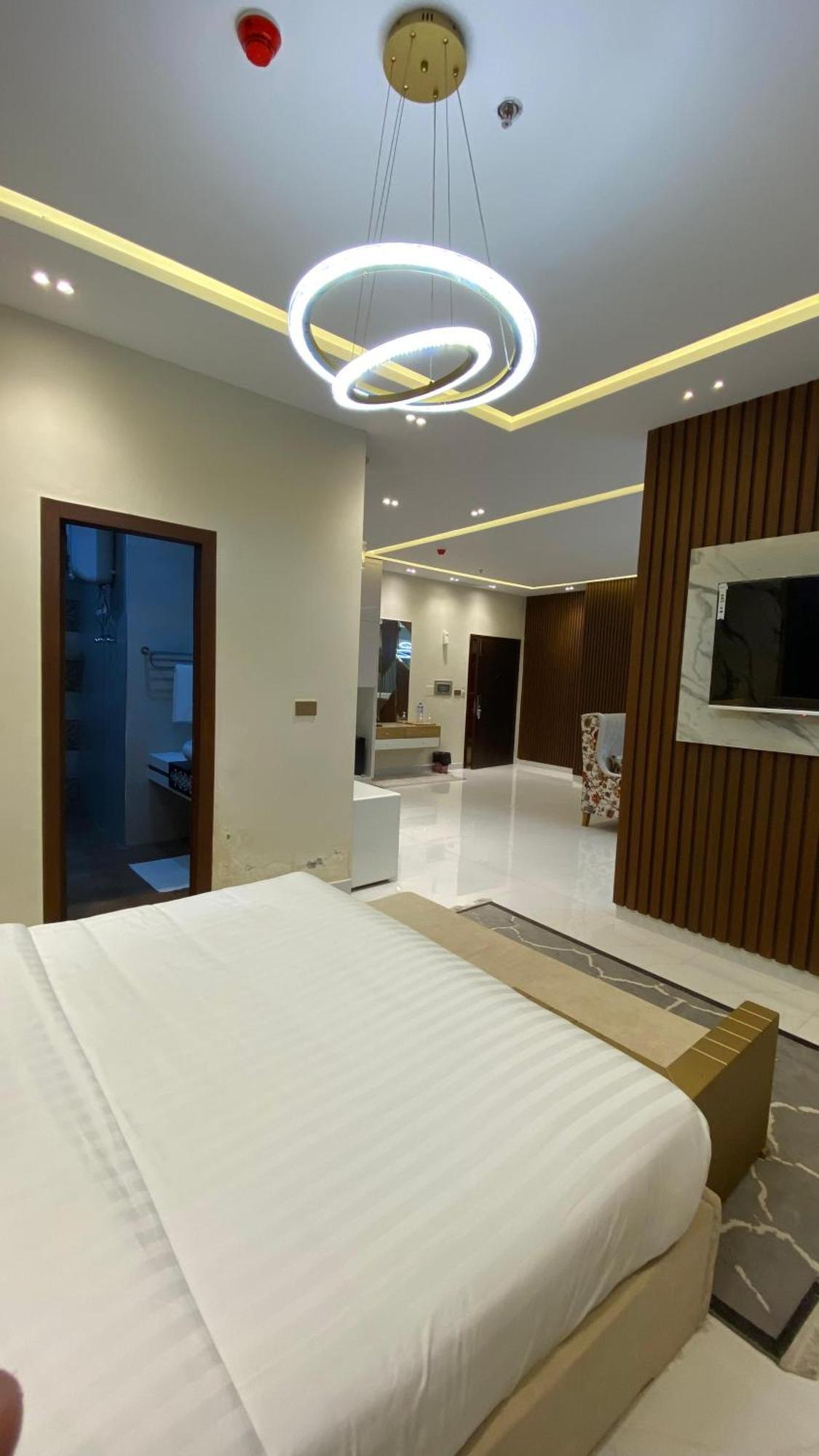Pavilion Suites - Premium Aparthotel In Bahria Town Rawalpindi Exterior foto
